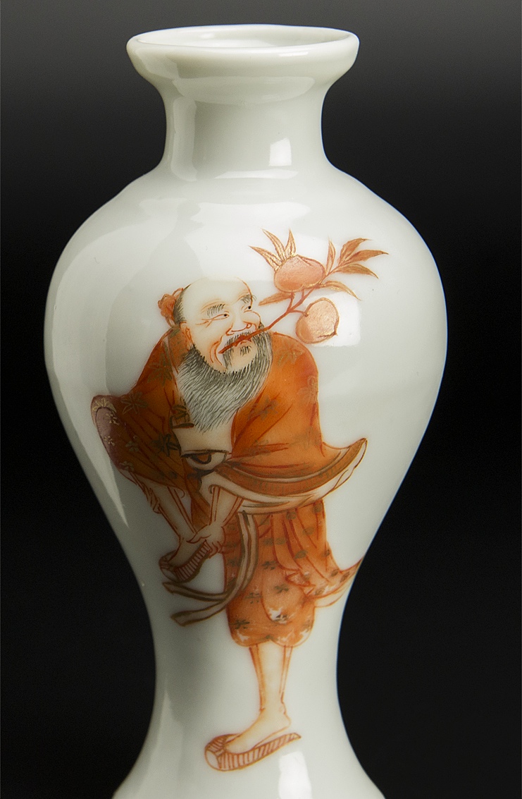 清 粉彩人物瓶 乾隆年制款 共箱